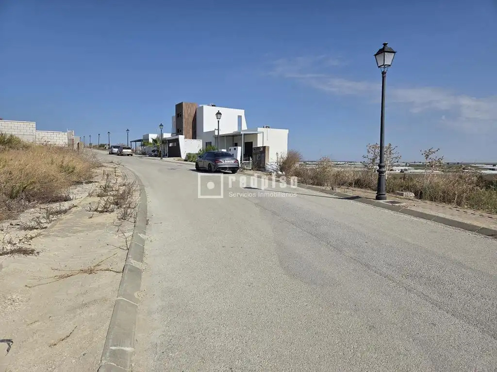 Residential land for sale in ALMIRANTE ELCANO, imagen 4