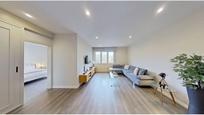 Sala d'estar de Pis en venda en  Barcelona Capital amb Aire condicionat i Balcó