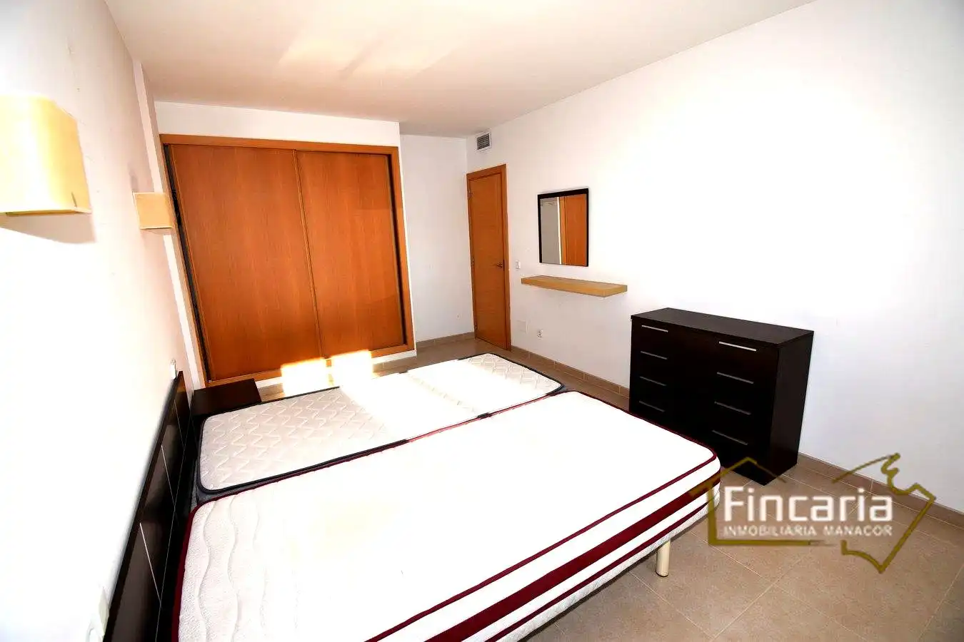 Schlafzimmer von Dachboden zum Verkauf in Manacor mit Terrasse, Abstellraum und Balkon