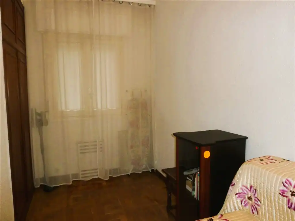 Habitación de Piso en venta en  Pamplona / Iruña con Calefacción, Parquet y Terraza