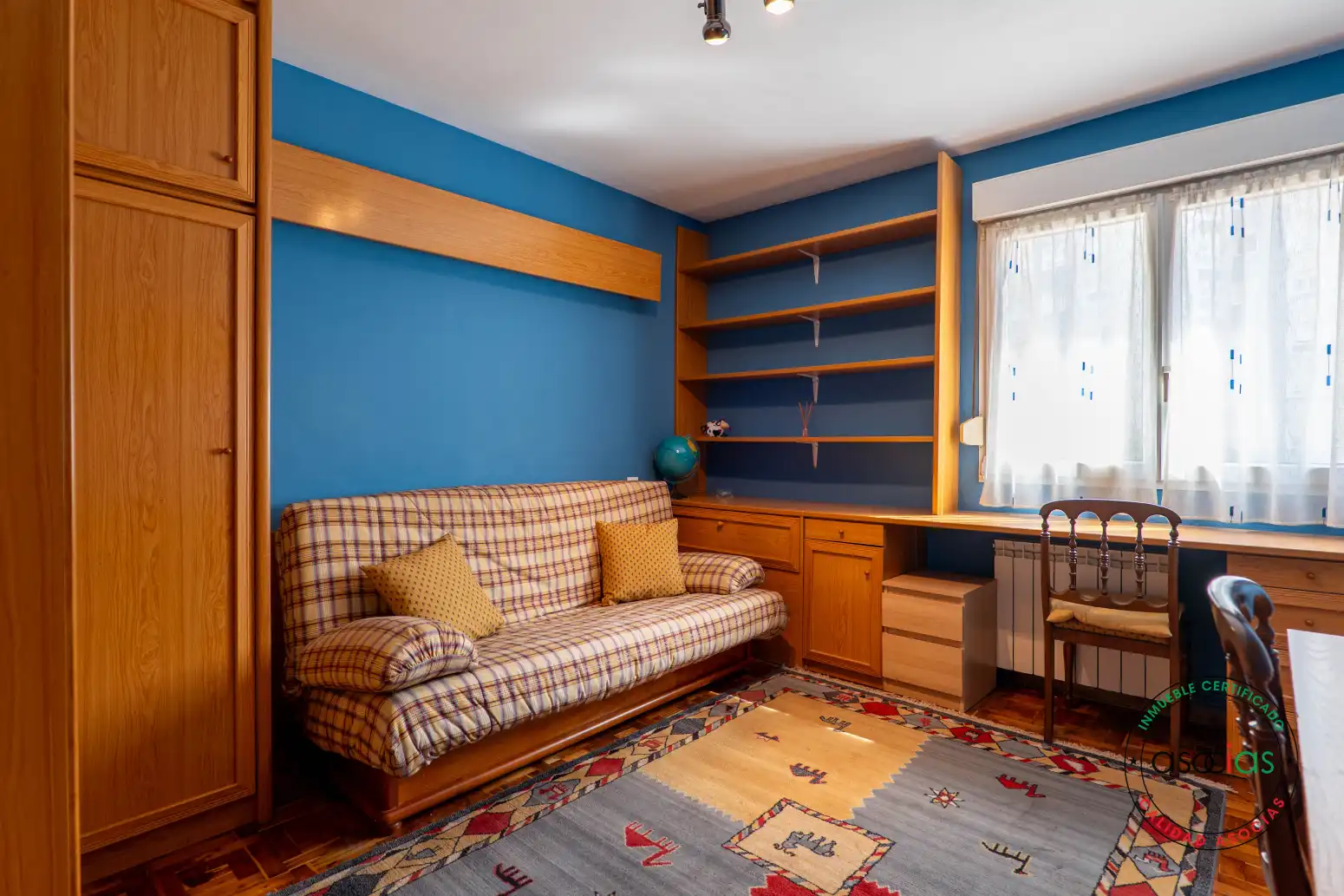 Bedroom of Flat for sale in Gijón   with Heating, Parquet flooring and Furnished