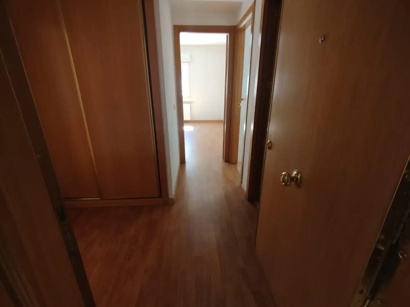 Piso en venta en Las Navas del Marqués  con Calefacción