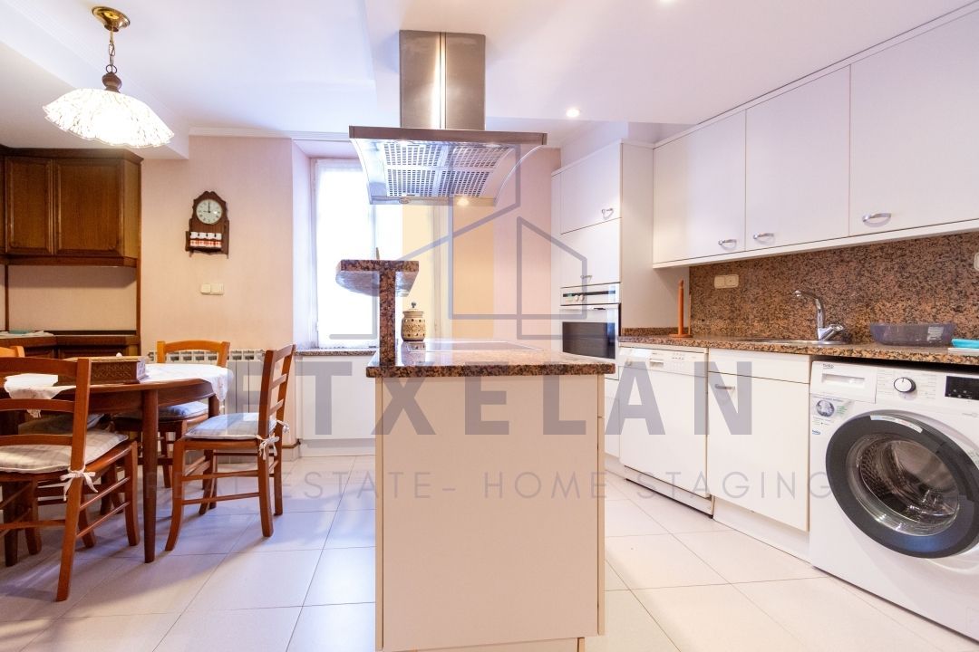 Cuina de Casa o xalet en venda en Mendaro amb Calefacció, Traster i Balcó