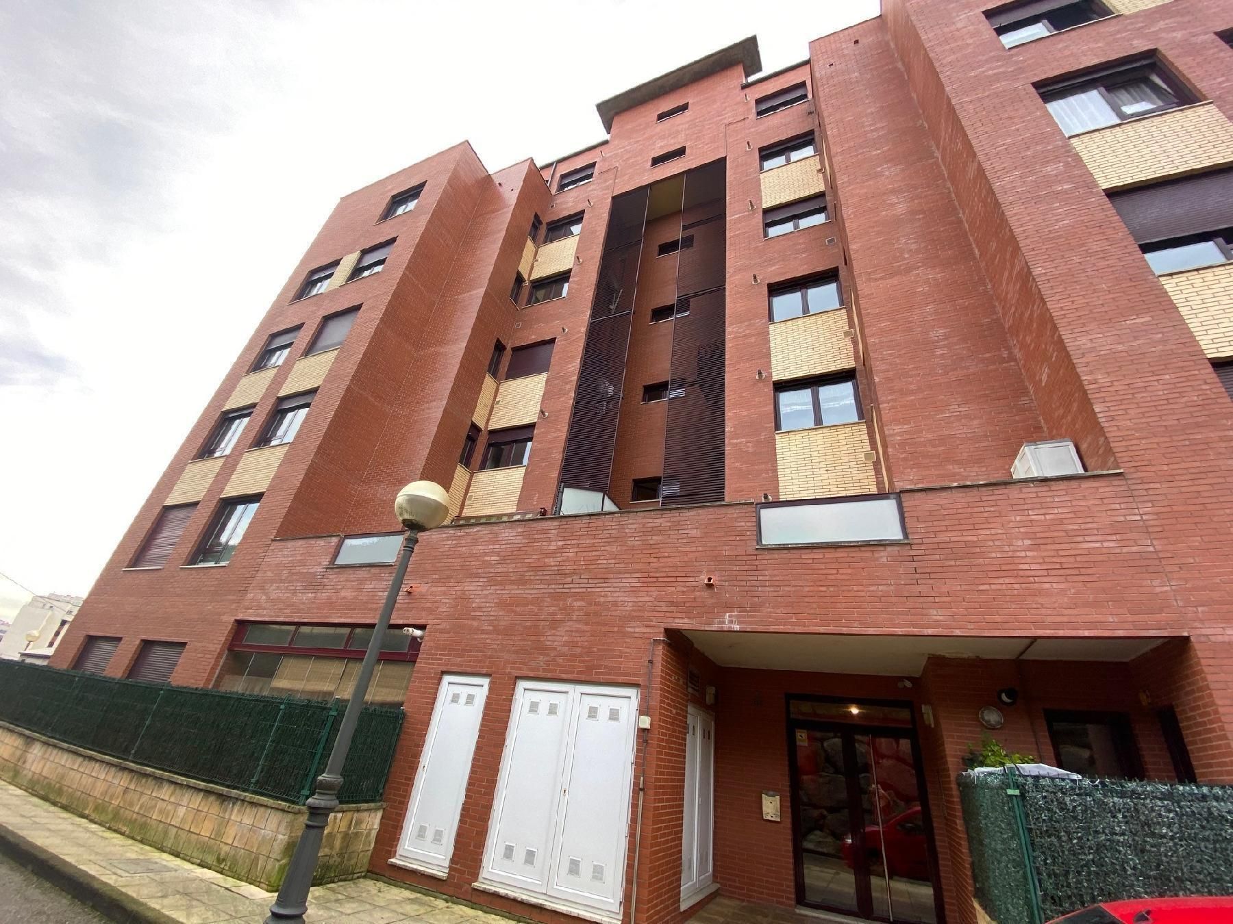 Vista exterior de Piso en venta en Santander con Trastero