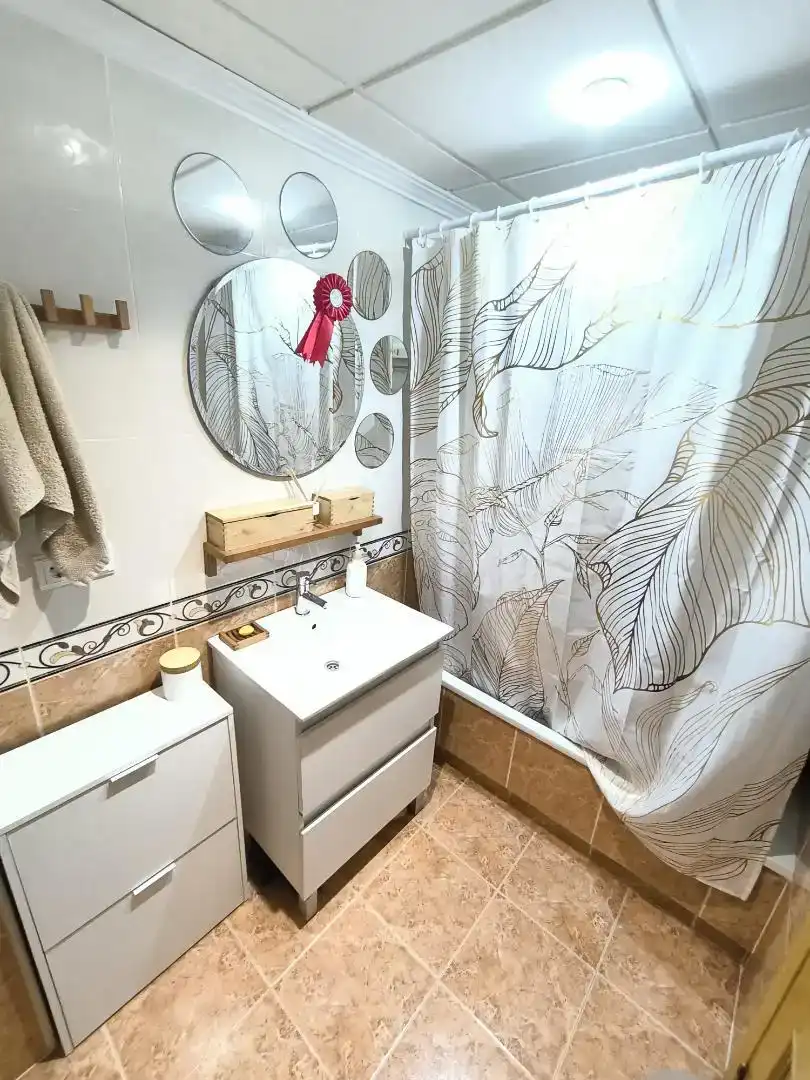 Baño de Piso en venta en Almoradí con Aire acondicionado