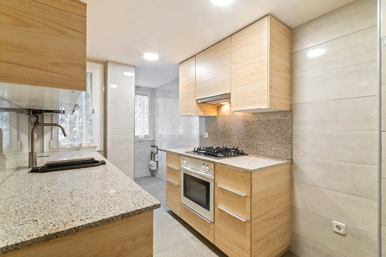 Cuina de Pis en venda en  Barcelona Capital amb Calefacció, Parquet i Traster