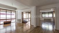 Exterior view of Apartment for sale in  Madrid Capital  with Terrace and Swimming Pool