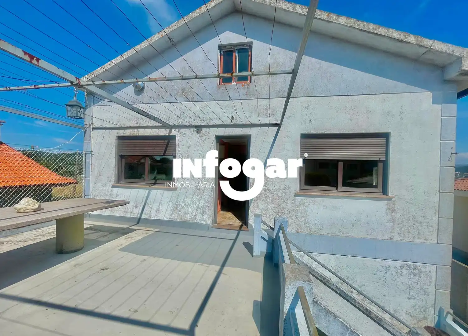 Vista exterior de Casa o chalet en venta en O Rosal   con Terraza, Trastero y Amueblado