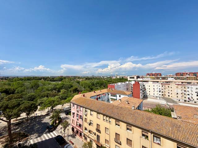 Piso en Venta en Carrer de l’Arquebisbe Olaechea en Sant Marcel.lí