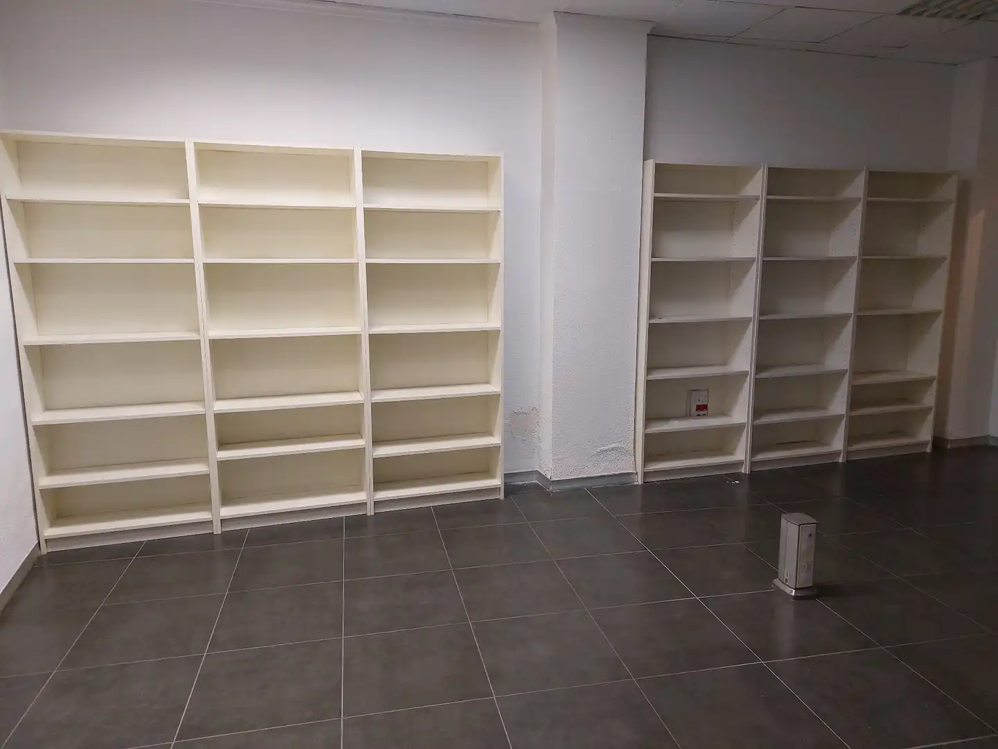 Local comercial en venda a Calle Regimiento Tetuan 3, imagen 10