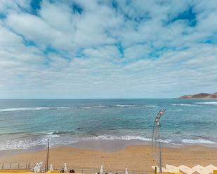 Vista exterior de Pis de lloguer en Las Palmas de Gran Canaria amb Terrassa i Moblat