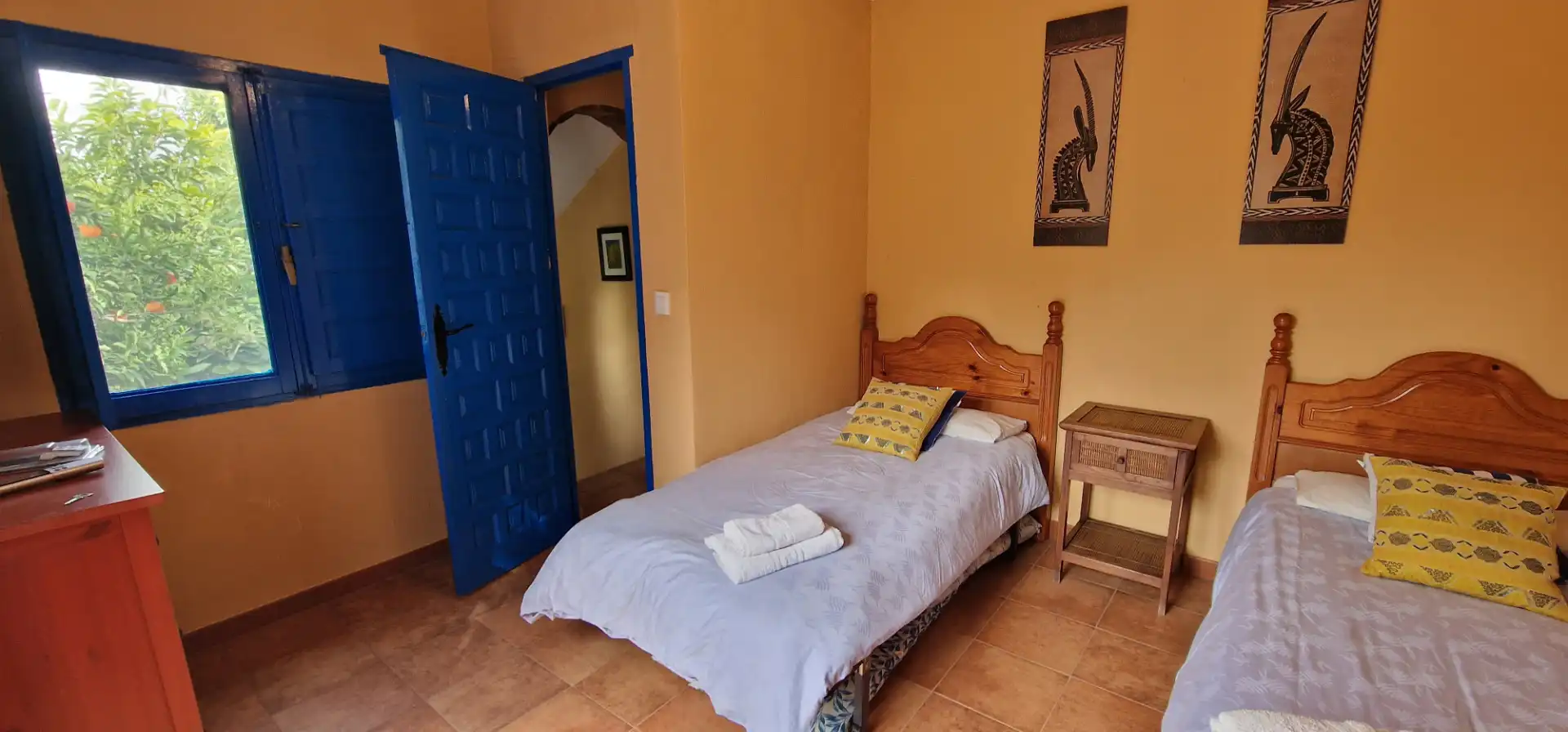 Habitación de Finca rústica en venta en Alhaurín El Grande con Aire acondicionado, Calefacción y Jardín privado