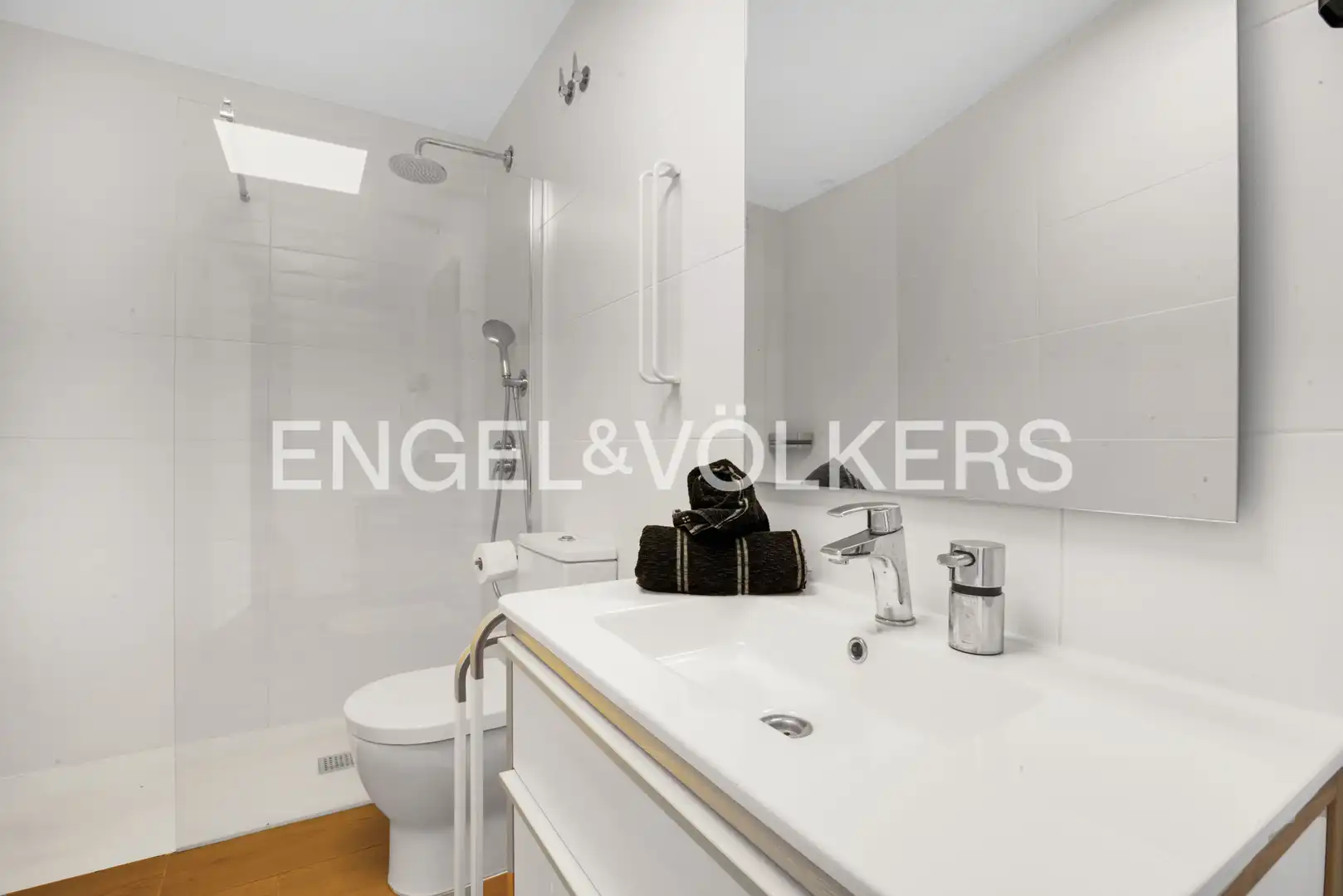Baño de Ático en venta en Dénia con Calefacción, Terraza y Piscina