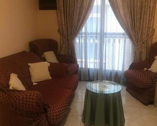 Sala d'estar de Apartament de lloguer en  Murcia Capital amb Aire condicionat, Moblat i Rentadora