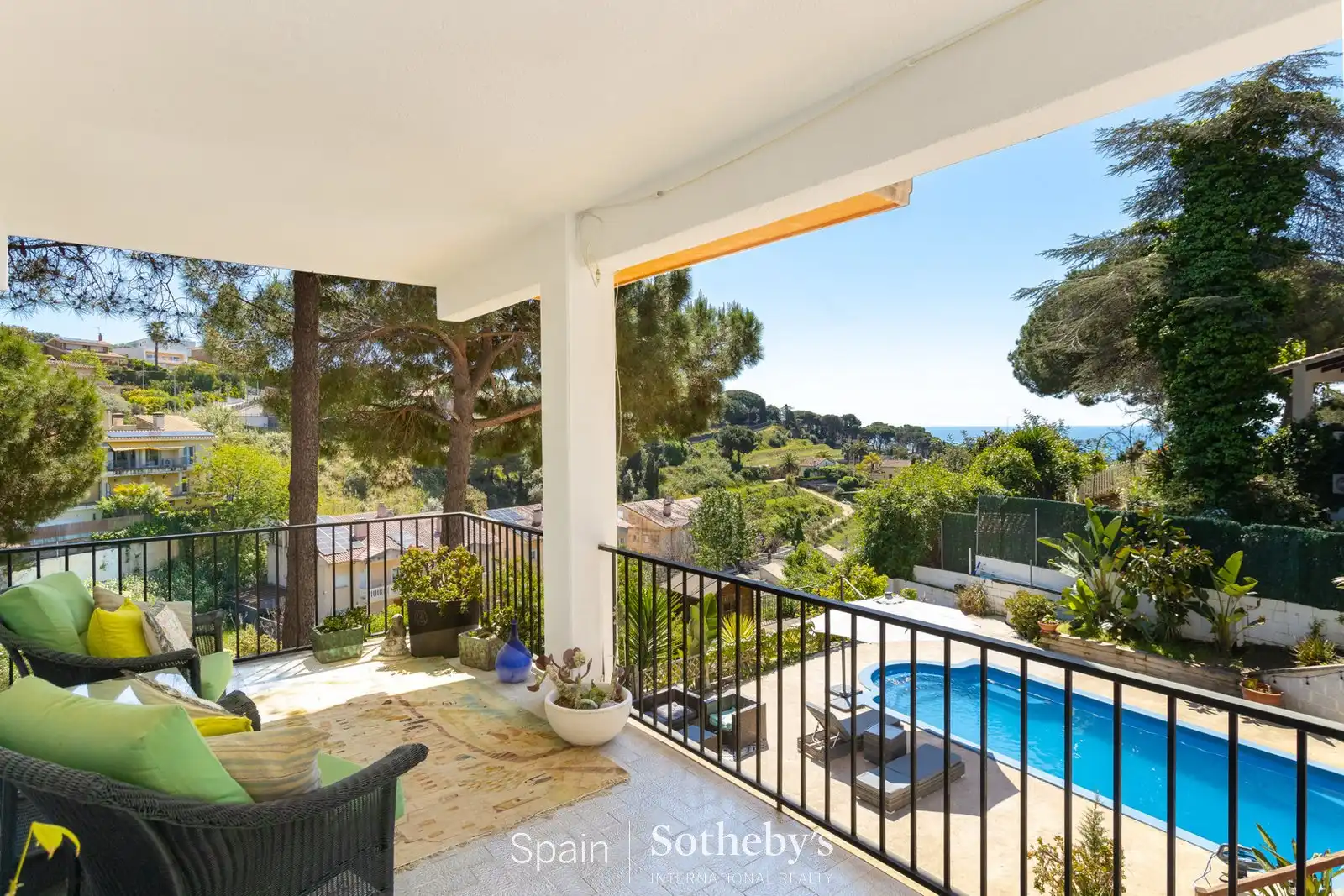 House with pool for sale in Carrer de Joan Colom i Agusti, imagen 5
