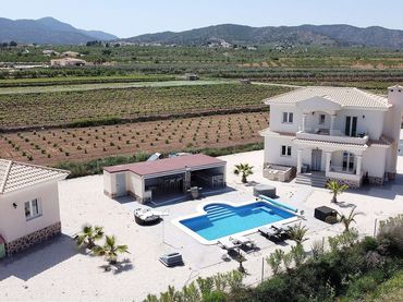 Villa à vendre à El Pinós / Pinoso