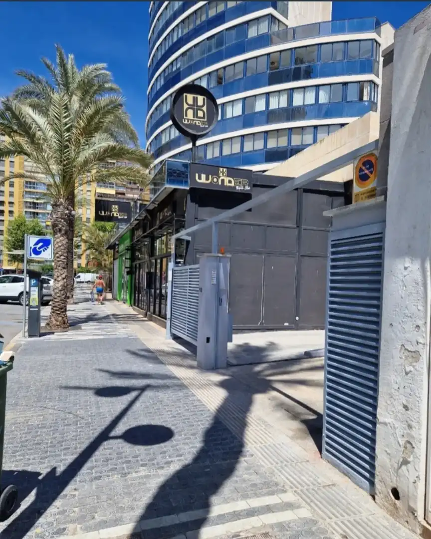 Vista exterior de Garatge de lloguer en Benidorm