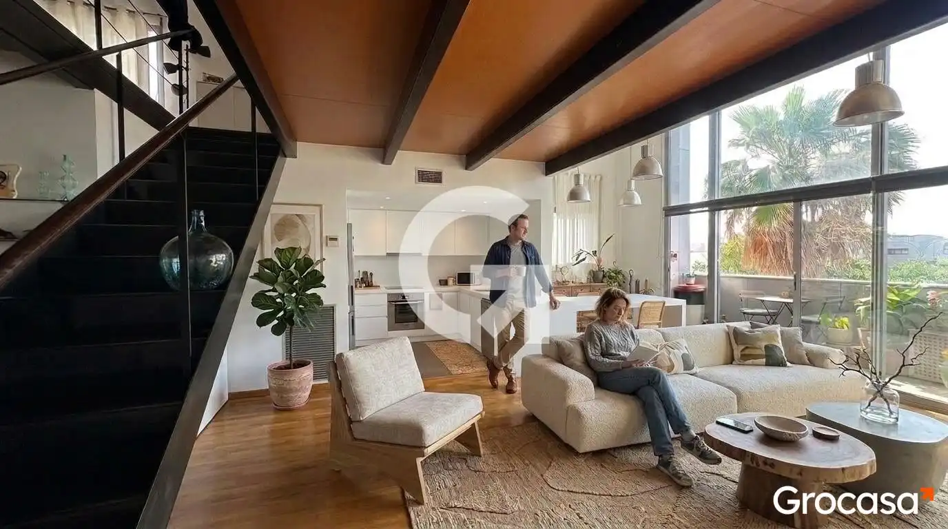 Sala d'estar de Loft en venda en Sant Feliu de Llobregat amb Aire condicionat, Calefacció i Traster