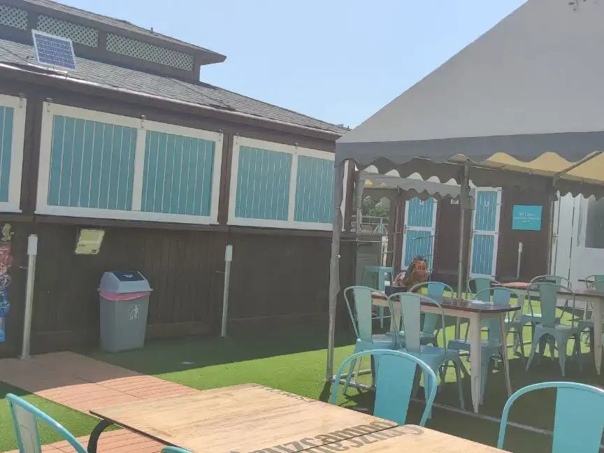 Terraza de Local en venta en Arroyo del Ojanco con Parquet, Terraza y Amueblado