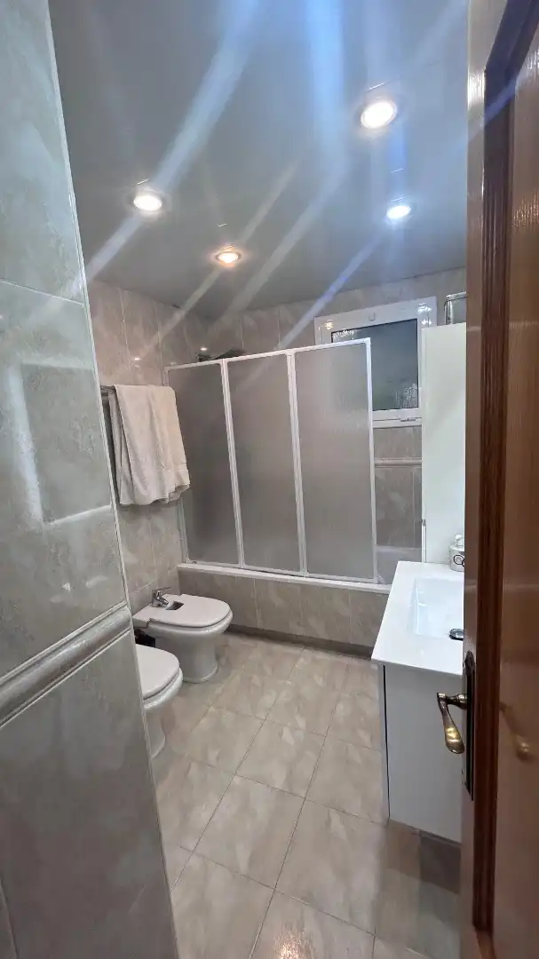 Bathroom of Flat for sale in Pineda de Mar  with Air Conditioner, Heating and Balcony