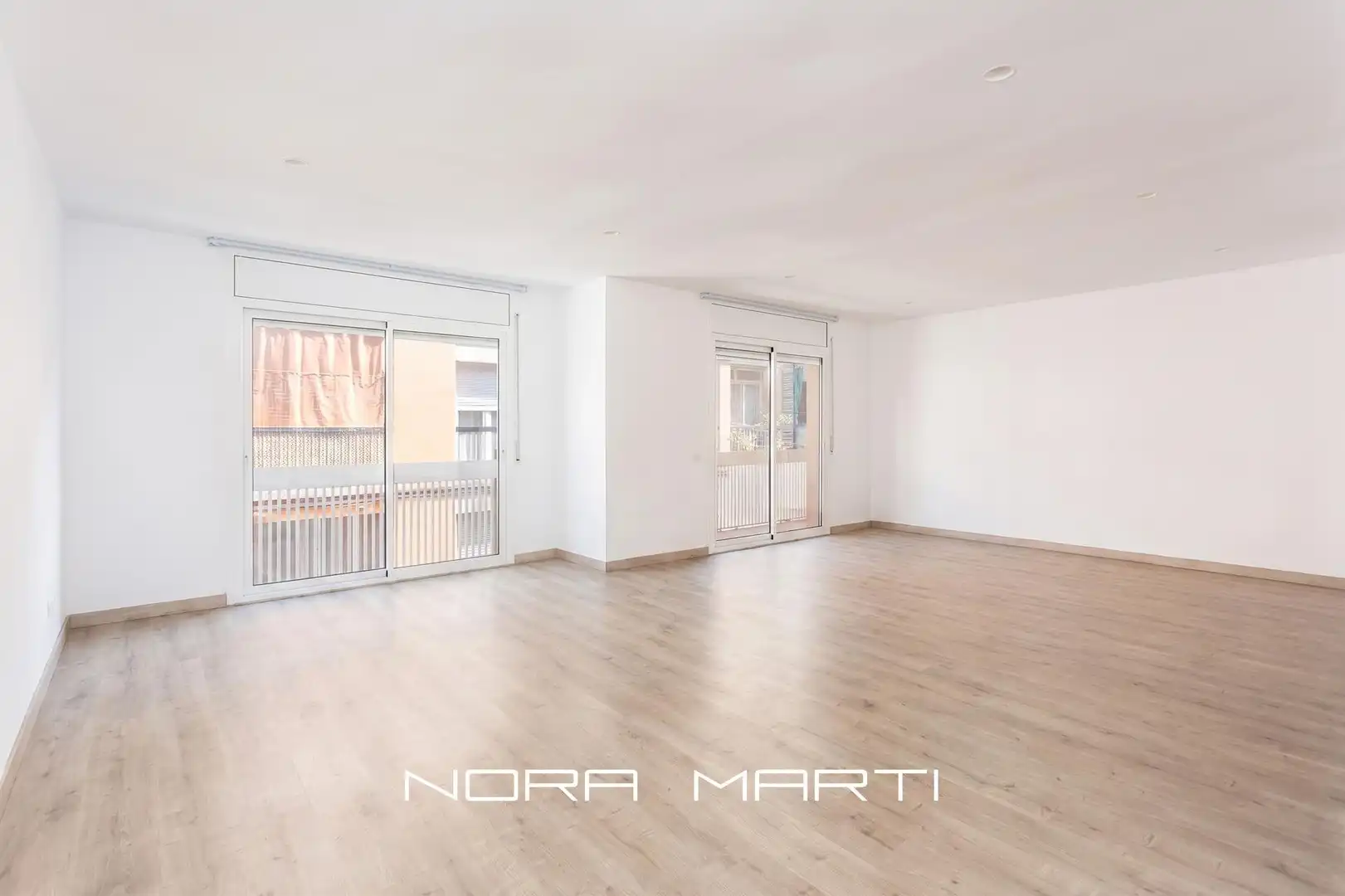 Sala de estar de Piso en venta en Barcelona con Terraza y Balcón