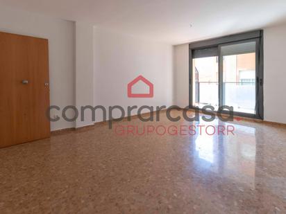 Vista exterior de Pis en venda en Riba-roja de Túria amb Terrassa