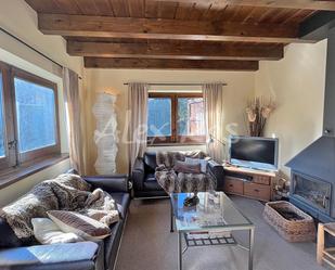 Living room of House or chalet for sale in Guils de Cerdanya  with Private garden