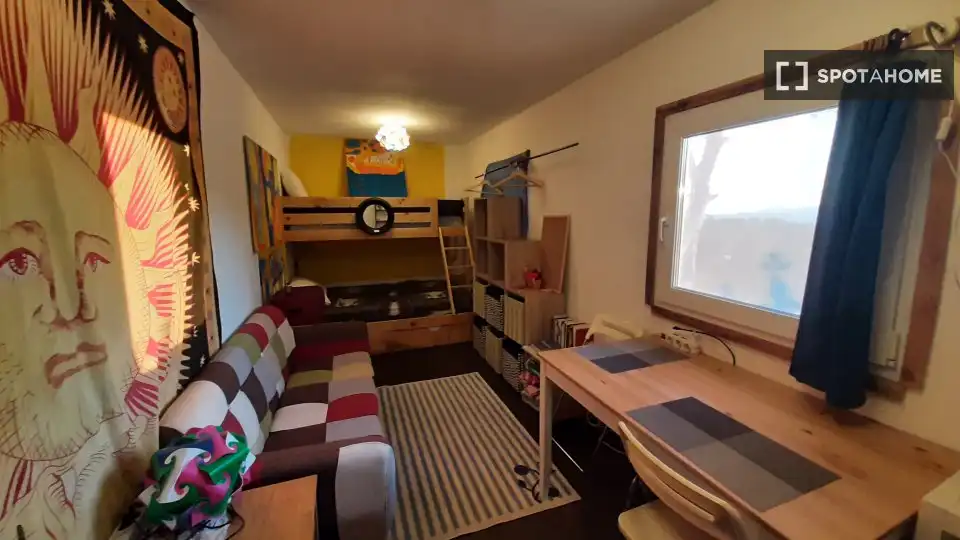 Apartamento para compartir en Sant Cebrià de Vallalta con Aire acondicionado, Terraza y Amueblado