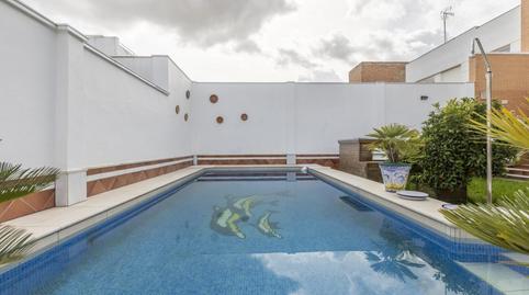 Foto 2 de Casa adosada en venta en C. Diamantino García, Santiponce, Sevilla