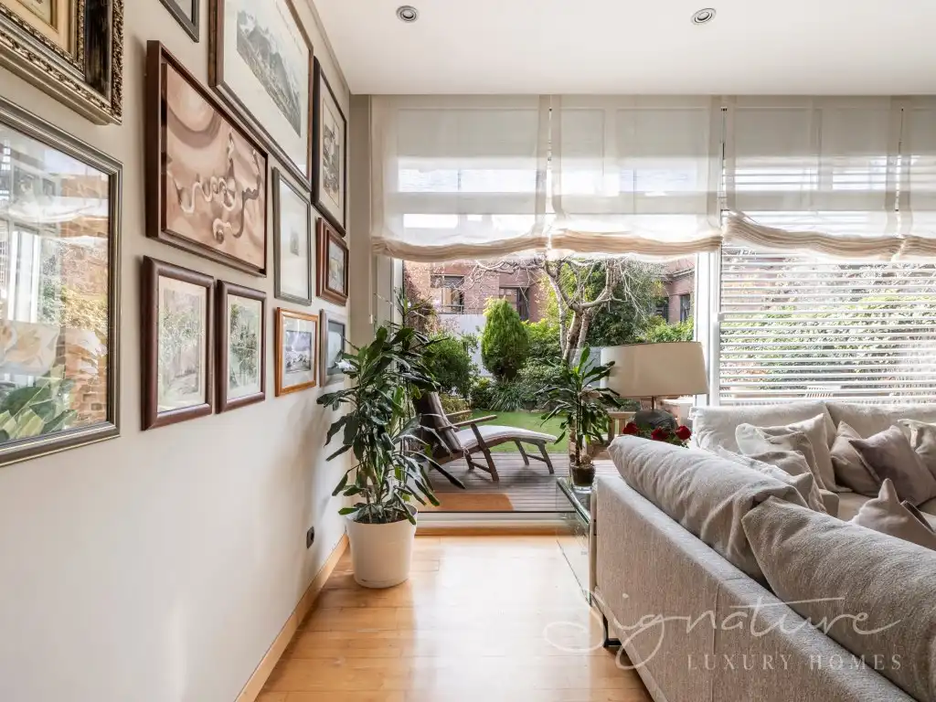 Living room of Detached homes for sale in Sant Cugat del Vallès  with Air Conditioner, Private garden and Terrace