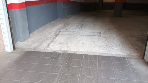 Foto 2 de Garaje de alquiler en Carrer D'emili Cabañes, 19, Centre, Mataró