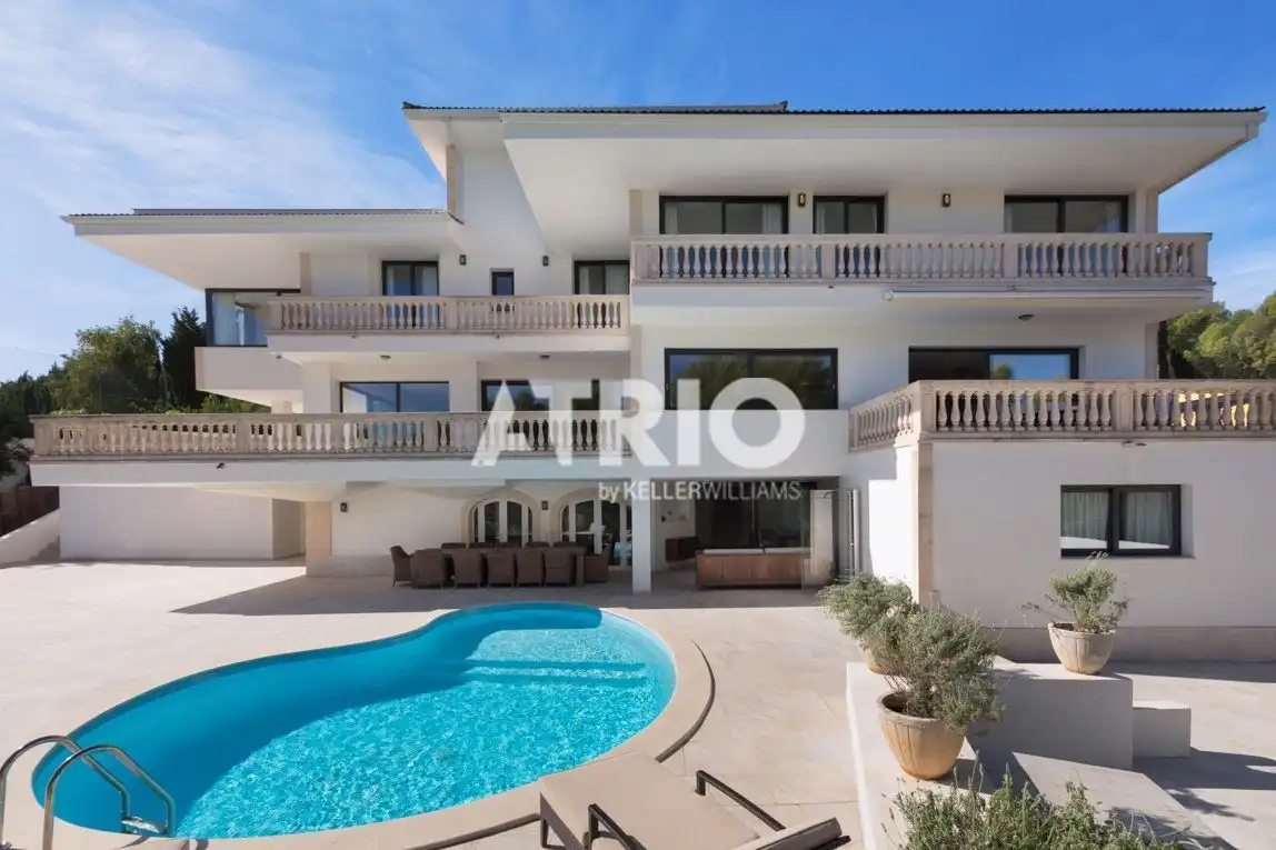 Vista exterior de Casa o xalet de lloguer en  Palma de Mallorca amb Aire condicionat, Calefacció i Jardí privat