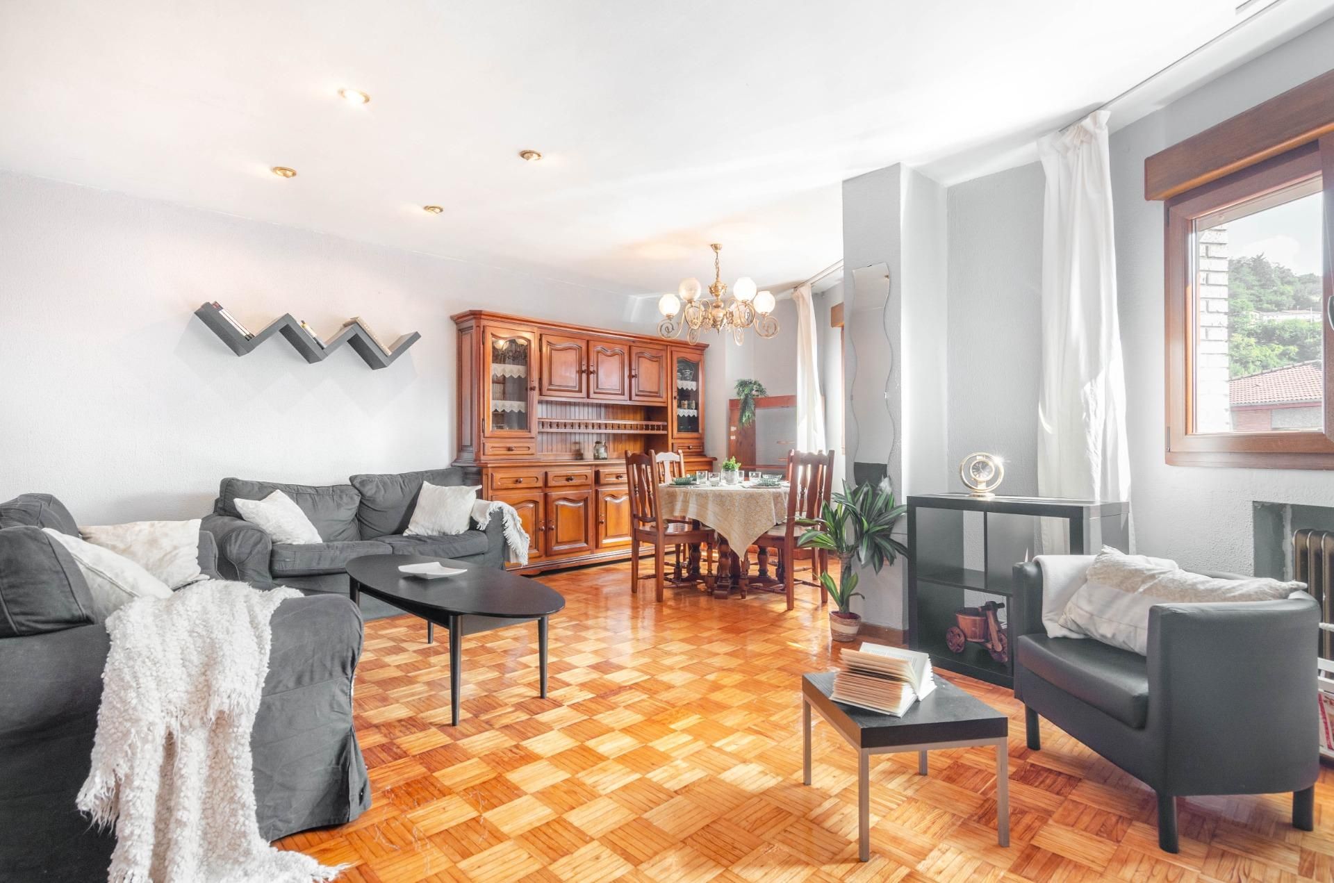 Living room of Duplex for sale in Langreo  with Heating, Terrace and Balcony