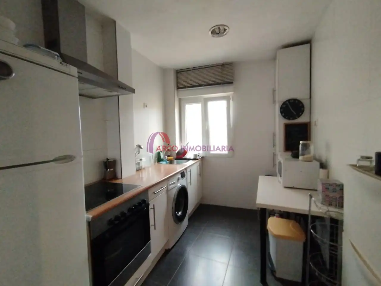 Cuina de Pis en venda en Burgos amb Calefacció i Parquet