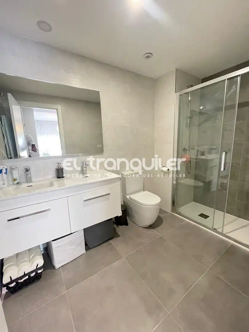 Badezimmer von Wohnung zur Miete in Las Rozas de Madrid mit Klimaanlage, Terrasse und Schwimmbad