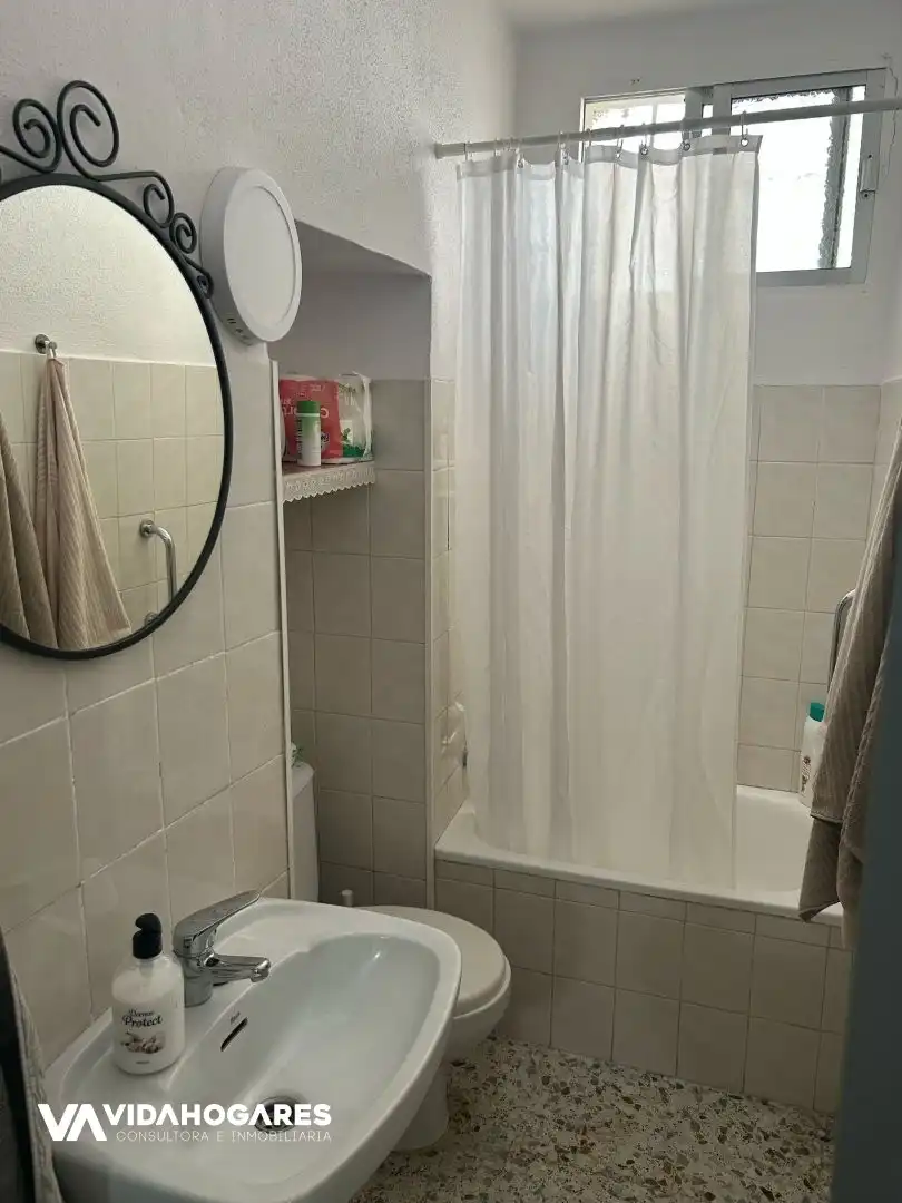 Baño de Piso en venta en Rota con Aire acondicionado