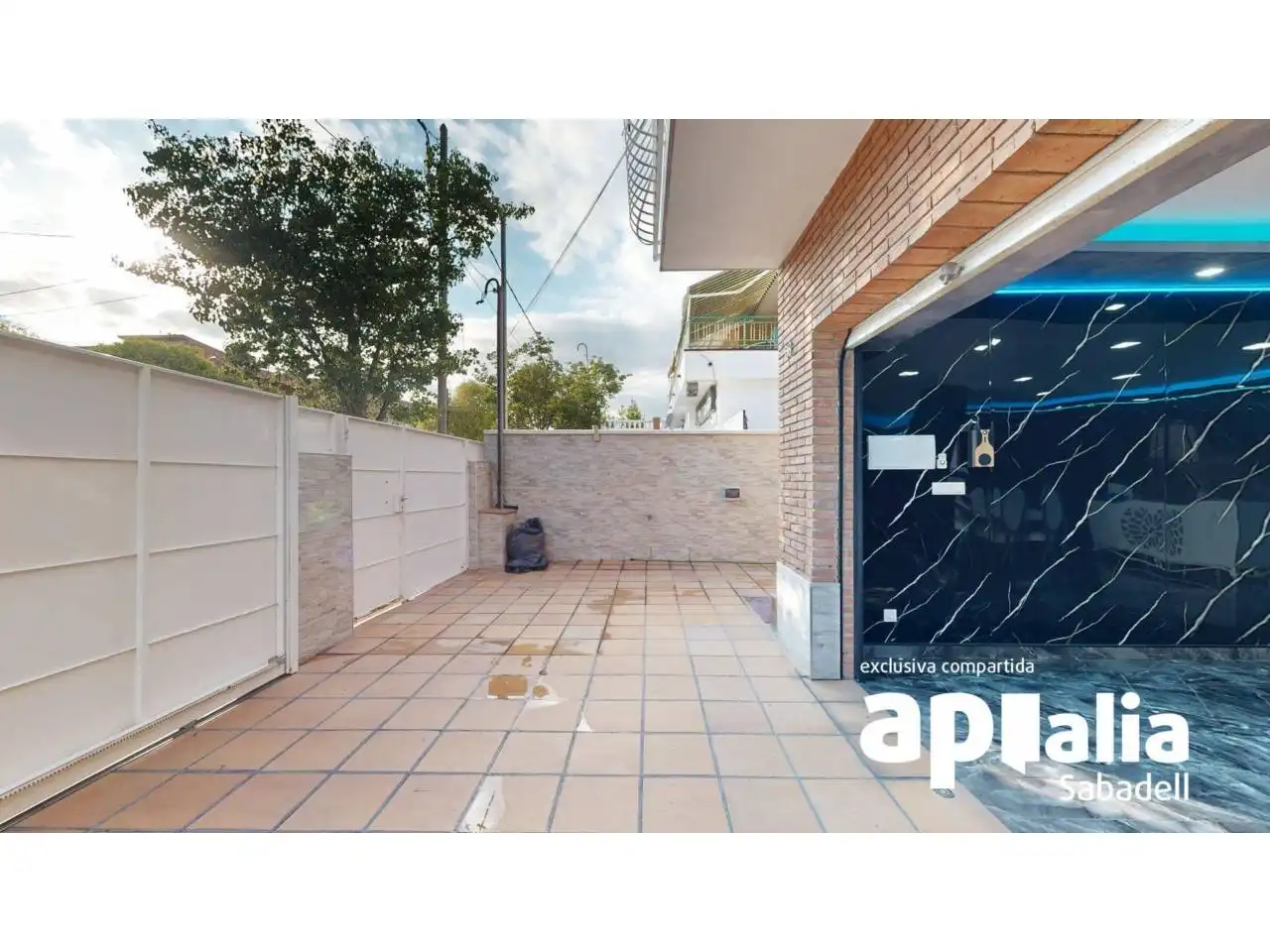 Casa amb terrassa en venda a Calle Pirineus 56, imagen 4