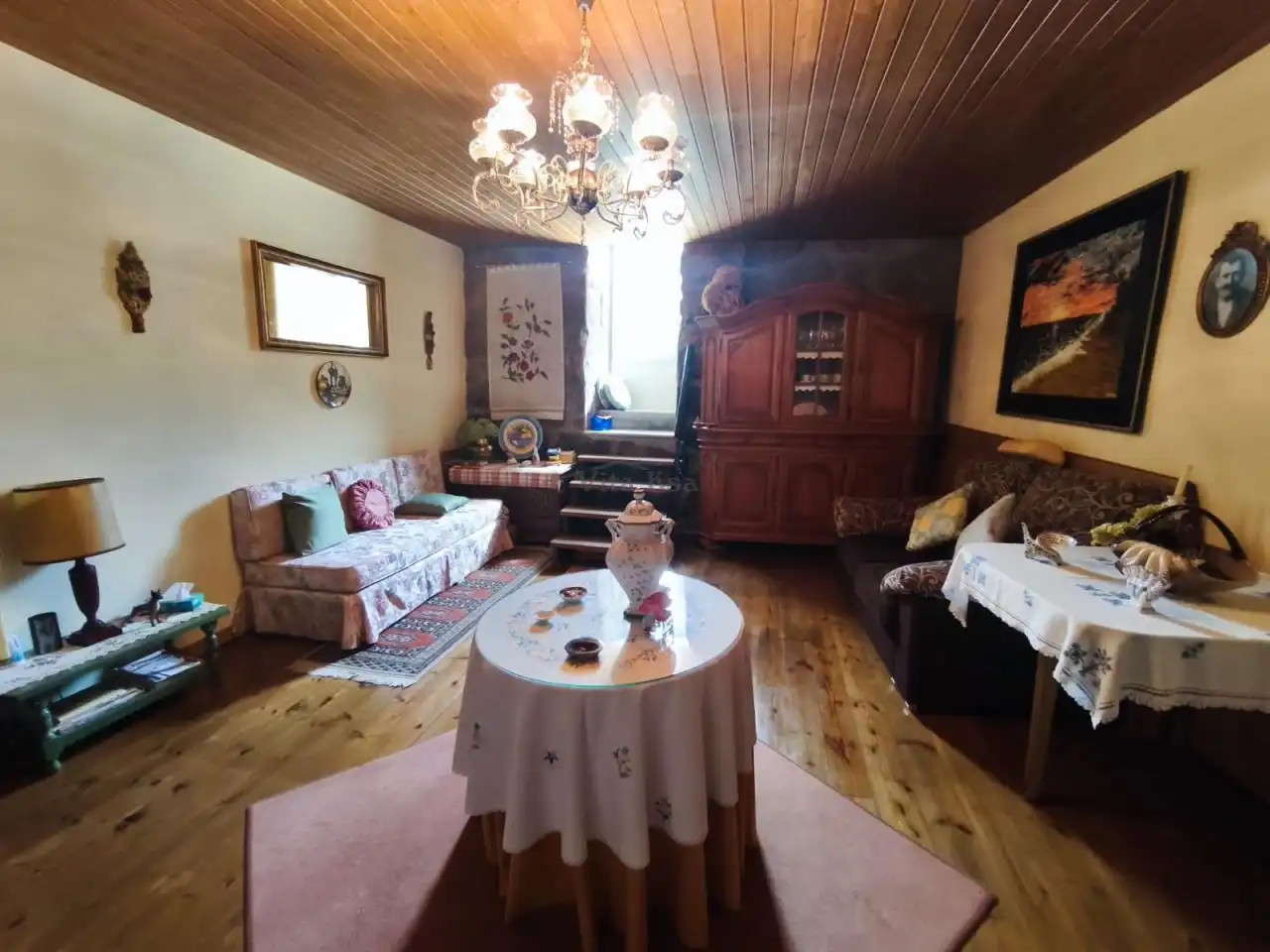 Sala d'estar de Finca rústica en venda en Barbadás amb Calefacció, Jardí privat i Moblat