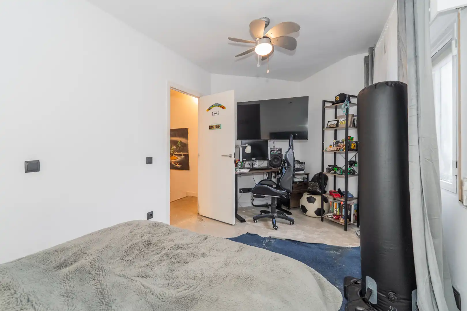 Bedroom of Detached homes for sale in Ciudalcampo  with Air Conditioner, Heating and Private garden