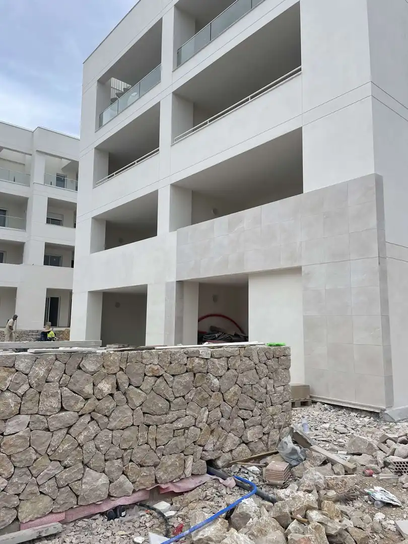 Vista exterior de Planta baixa en venda en Capdepera amb Aire condicionat, Terrassa i Moblat
