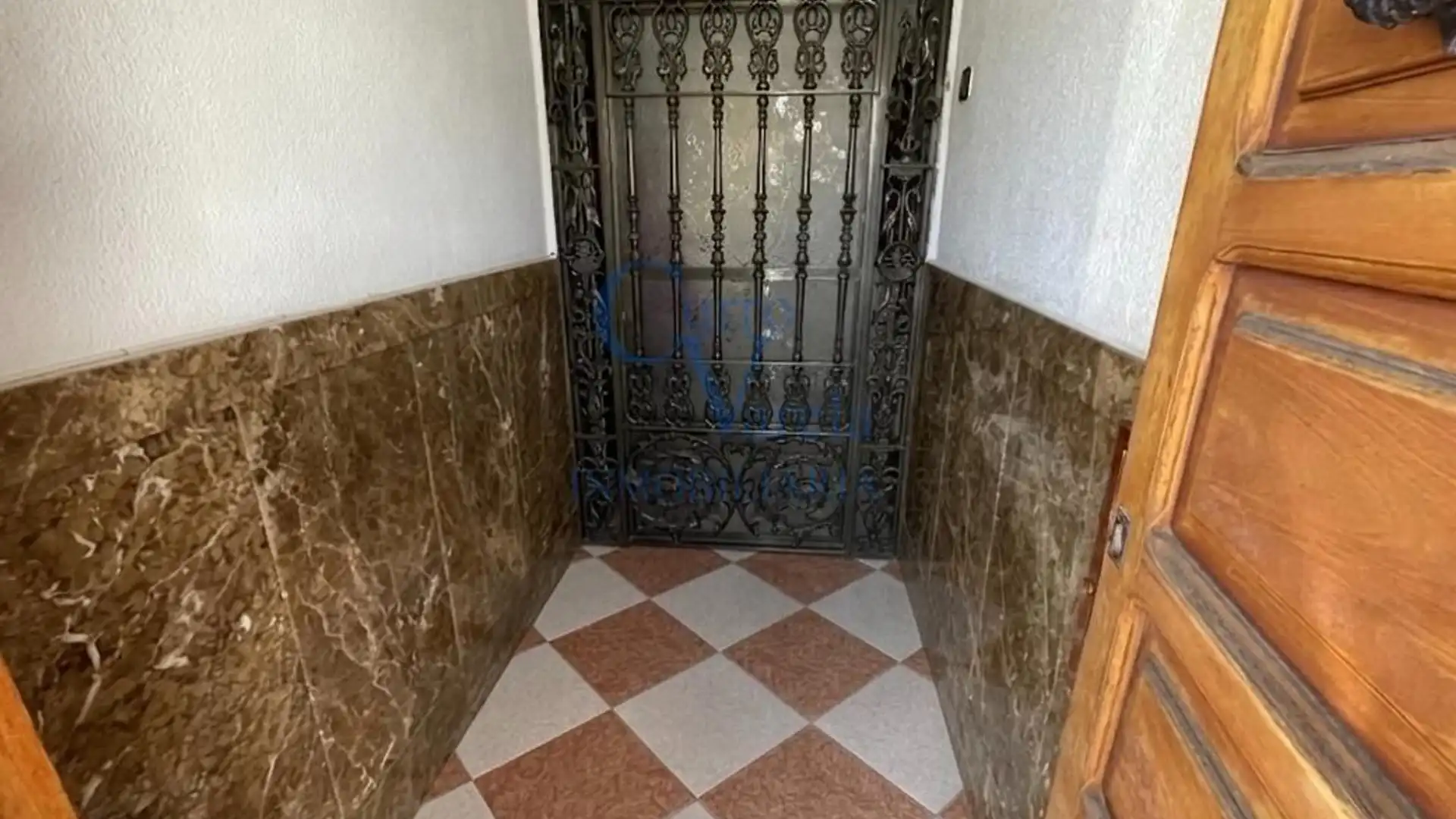 Houses for sale in Dos Hermanas  with Terrace and Storage room