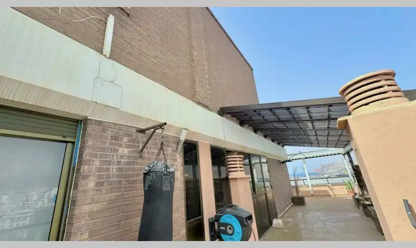 Vista exterior de Ático en venta en Almería con Aire acondicionado, Calefacción y Terraza