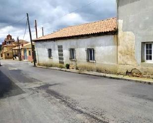 Vista exterior de Casa adosada en venda en Villaobispo de Otero