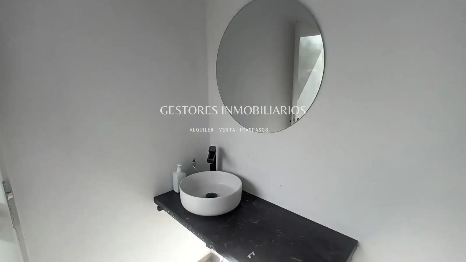 Bany de Casa o xalet en venda en Gaianes, Alicante