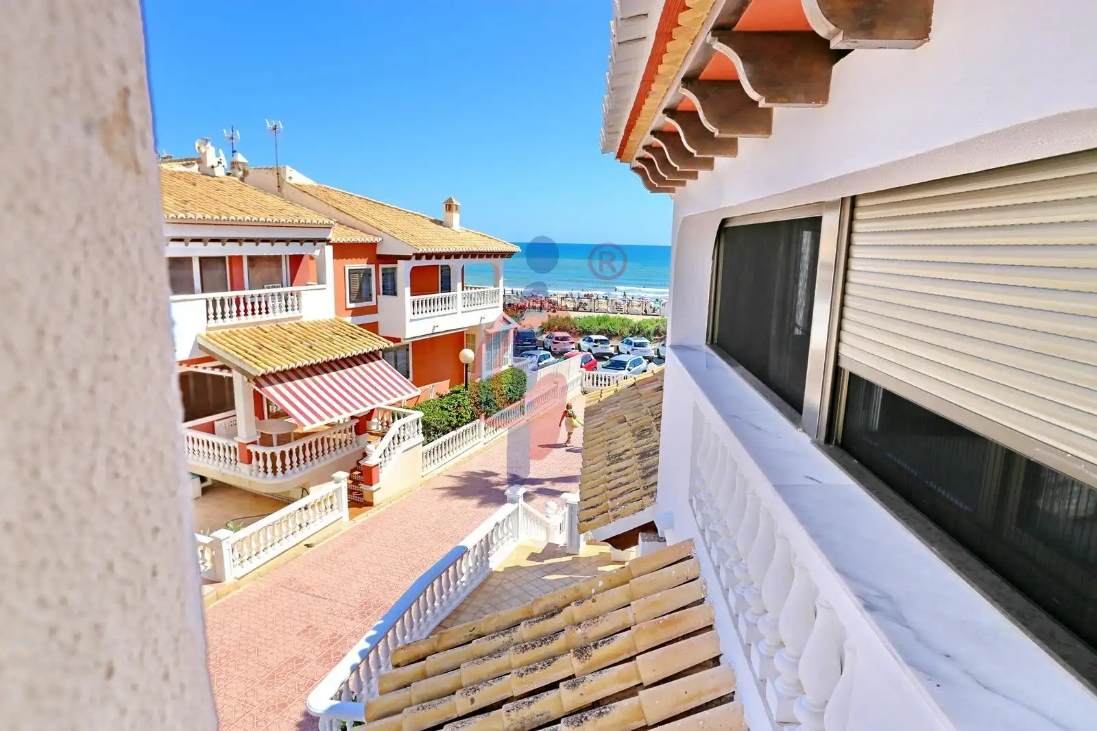 Vista exterior de Casa adosada en venta en Guardamar del Segura con Aire acondicionado, Calefacción y Terraza