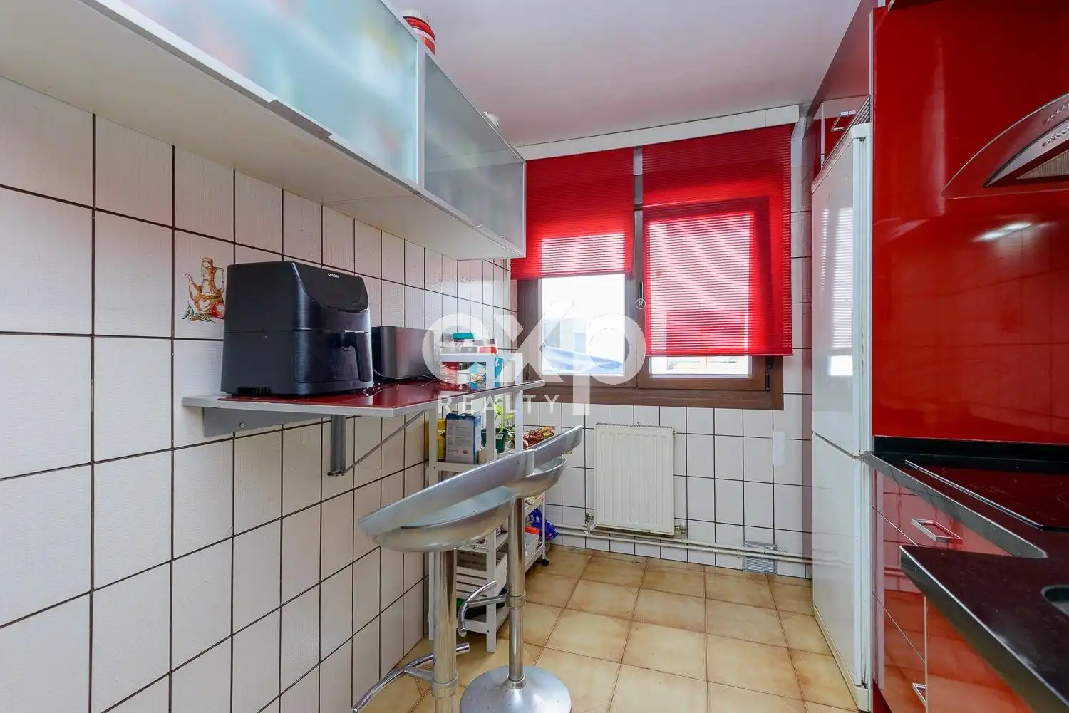 Cuina de Pis en venda en Oviedo  amb Calefacció i Moblat