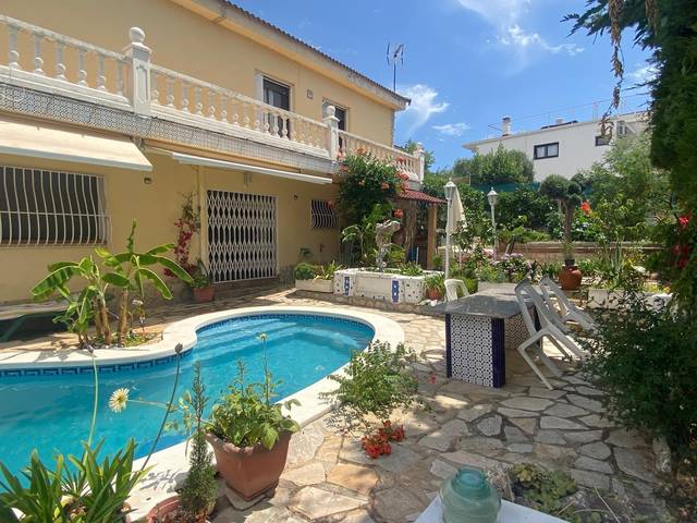 Casa-chalet en Venta en Urbanitzacions