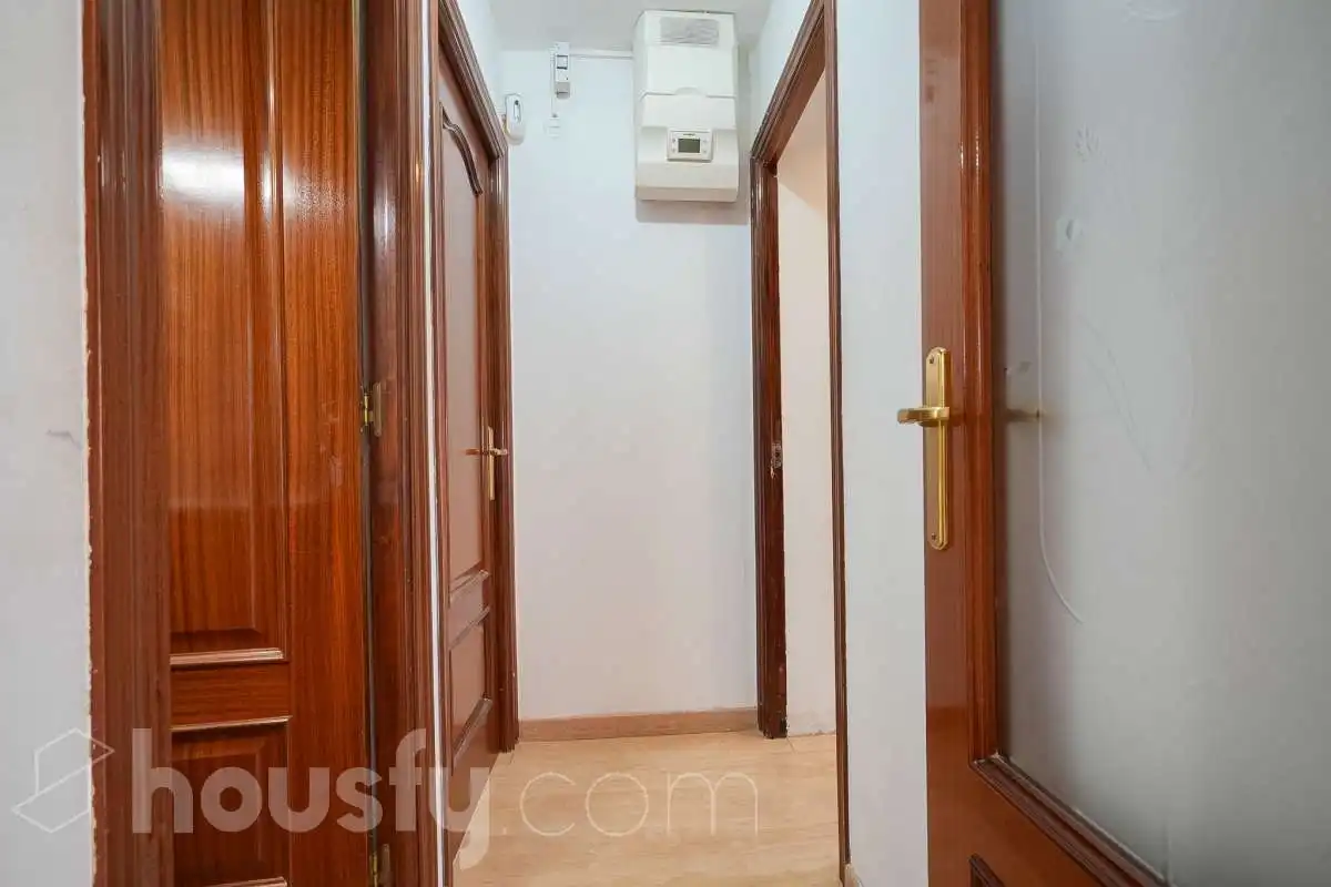 Flat for sale in Madrid  with Air Conditioner, Heating and Storage room