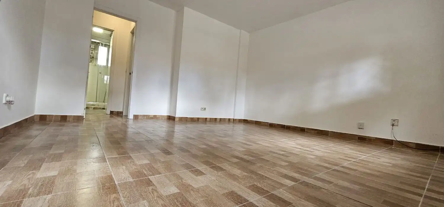 Flat for sale in Domingo Parraga, Villaverde Alto