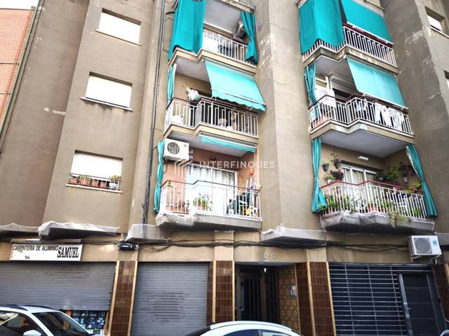 Piso en Venta en Calle Escultor Manolo Hugué en Sistrells